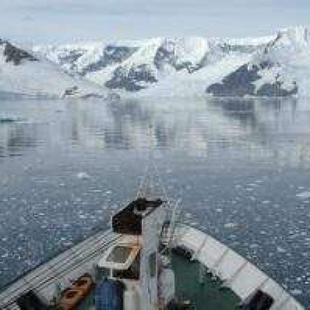 2a1c5aef374e420e1a49b2649e4cac33_antartica2dt-1-300x199